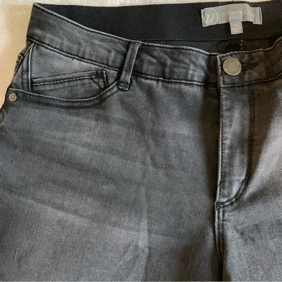 WIT & WISDOM 'Ab'Solution Roll Cuff Denim Shorts in Black Size 14 - Picture 14 of 15